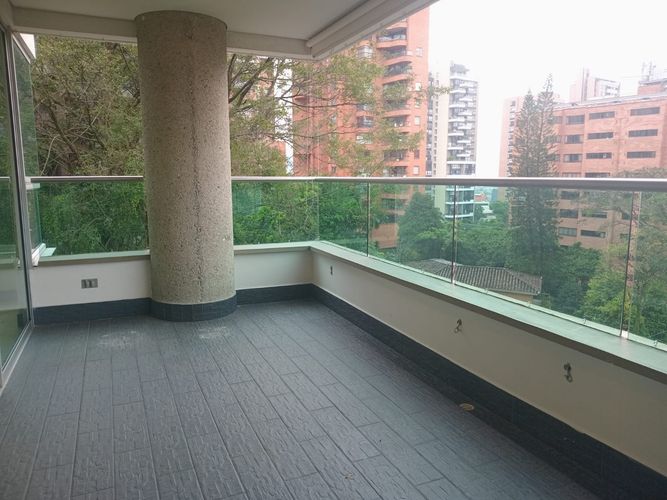 Apartamento de 3 alcobas en venta en El Poblado, Medellín, 146 m² · foto 18 de 18