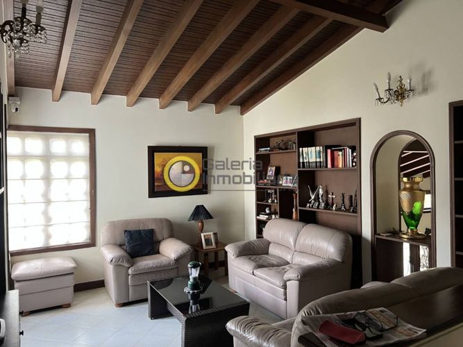 Casa de 4 alcobas en venta en Cabecera Del Llano, Bucaramanga, 342 m² · foto 19 de 24