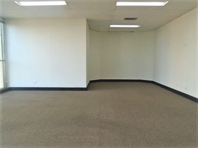 Oficina en arriendo en El Poblado, Medellín, 54 m² · foto 4 de 8