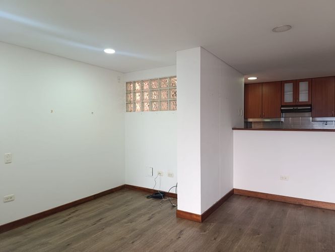 Apartamento de 2 alcobas en arriendo en El Poblado, Medellín, 82 m² · foto 5 de 16