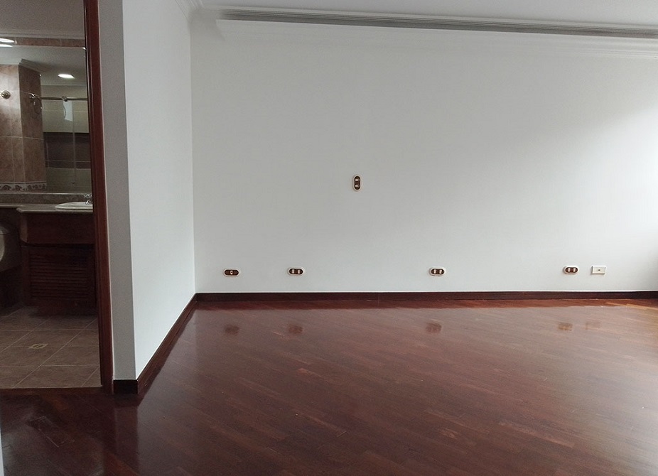 Apartamento en arriendo en El Poblado, Medellín · foto 3 de 12