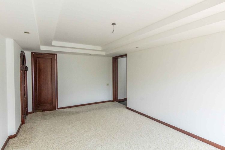 Apartamento de 3 alcobas en venta en Chico Norte, Bogotá, 250 m² · foto 4 de 19
