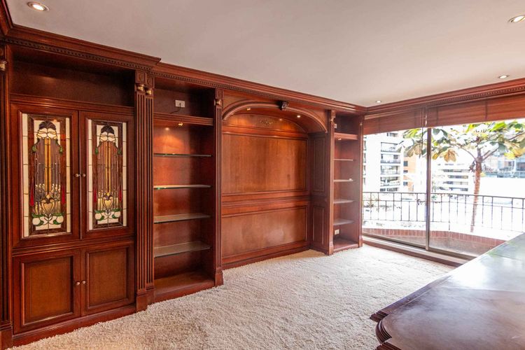Apartamento de 3 alcobas en venta en Chico Norte, Bogotá, 250 m² · foto 6 de 19