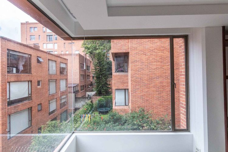Apartamento de 3 alcobas en venta en Chico Norte, Bogotá, 250 m² · foto 15 de 19