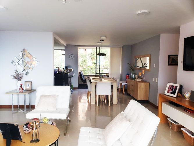 Apartamento de 3 alcobas en arriendo en El Poblado, Medellín, 157 m² · foto 5 de 20