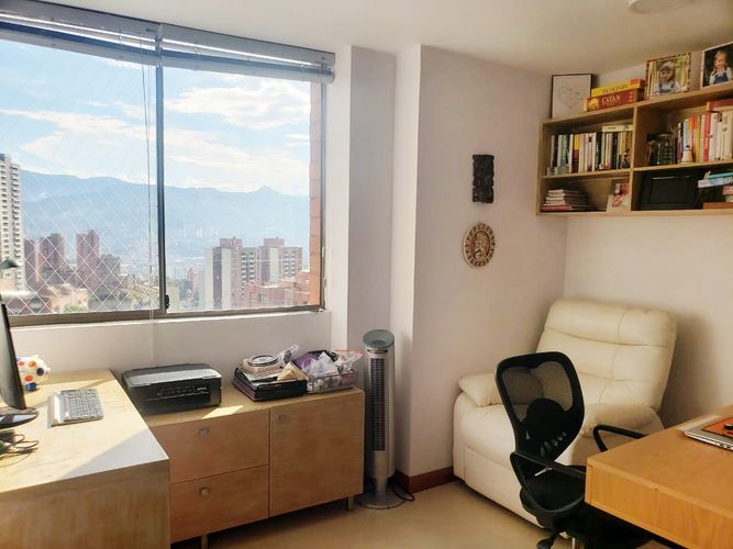 Apartamento de 3 alcobas en arriendo en El Poblado, Medellín, 157 m² · foto 10 de 20