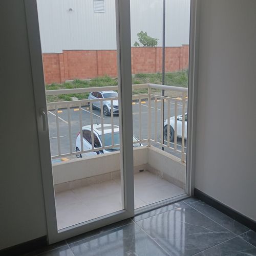 Apartamento de 2 alcobas en venta en Arroyohondo, Yumbo, 63 m² · foto 11 de 18
