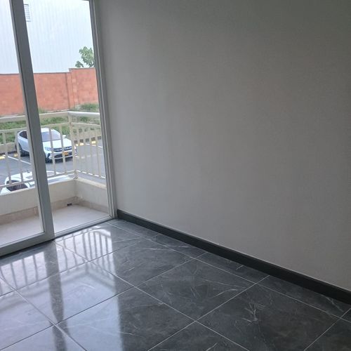 Apartamento de 2 alcobas en venta en Arroyohondo, Yumbo, 63 m² · foto 13 de 18