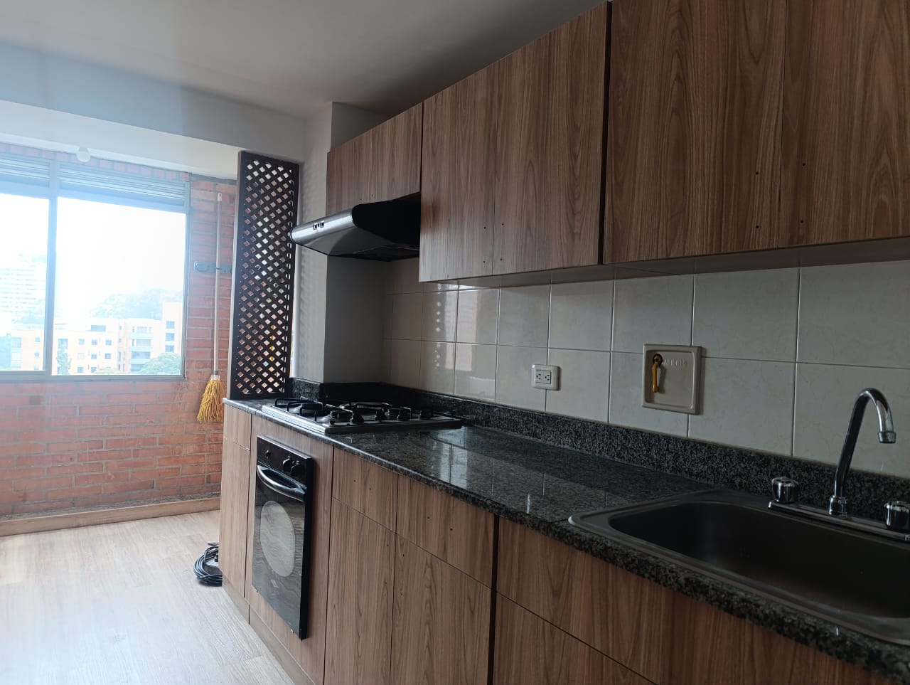 Apartamento en arriendo en El Poblado, Medellín · foto 6 de 14