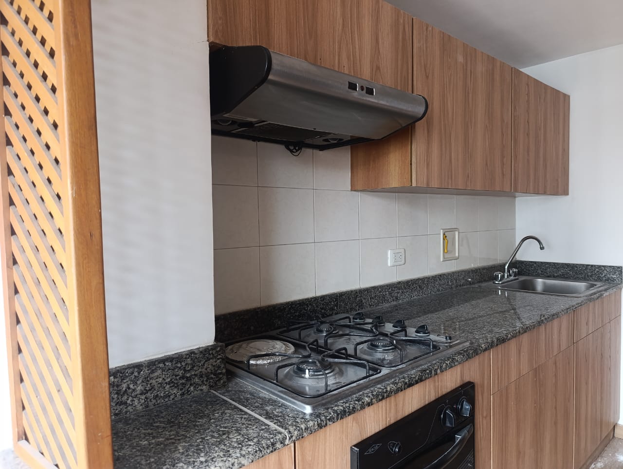 Apartamento en arriendo en El Poblado, Medellín · foto 8 de 14