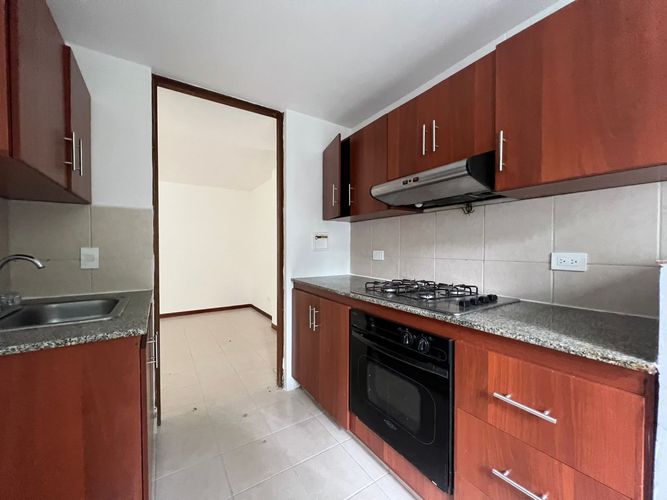 Apartamento de 3 alcobas en arriendo en Camino Verde, Envigado, 90 m² · foto 7 de 19