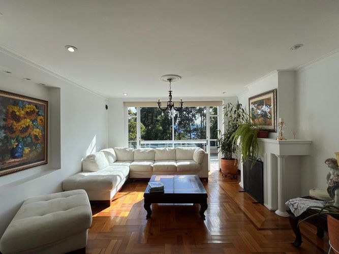 Casa de 3 alcobas en venta en El Poblado, Medellín, 455 m² · foto 1 de 20