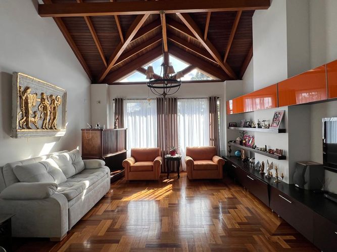 Casa de 3 alcobas en venta en El Poblado, Medellín, 455 m² · foto 2 de 20