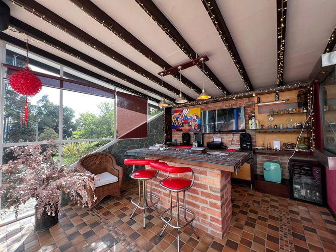 Casa de 3 alcobas en venta en El Poblado, Medellín, 455 m² · foto 17 de 20