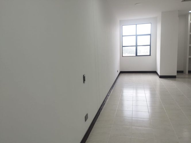 Oficina en arriendo en El Poblado, Medellín, 40 m² · foto 5 de 17