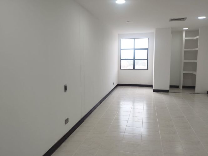 Oficina en arriendo en El Poblado, Medellín, 40 m² · foto 10 de 17