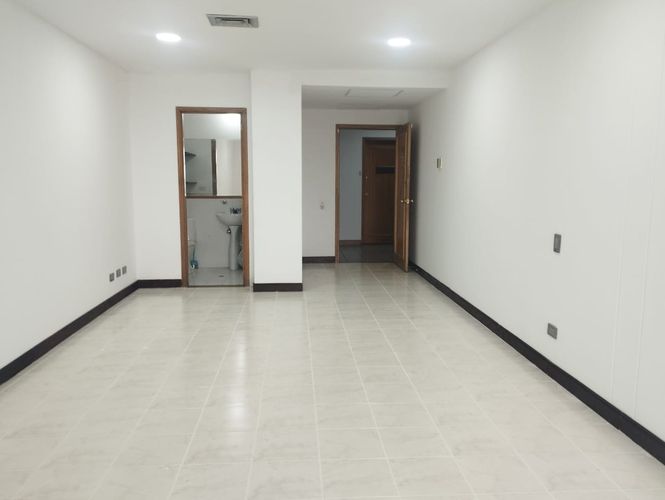 Oficina en arriendo en El Poblado, Medellín, 40 m² · foto 12 de 17