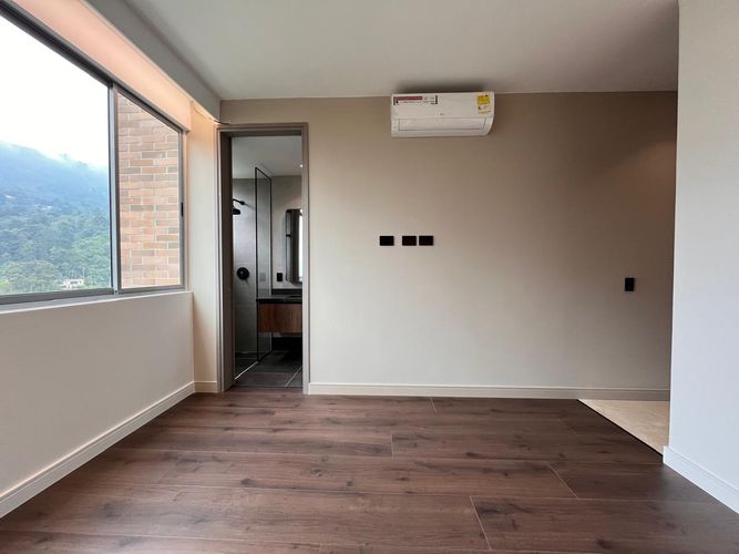 Apartamento de 3 alcobas en venta en El Poblado, Medellín, 209 m² · foto 11 de 20