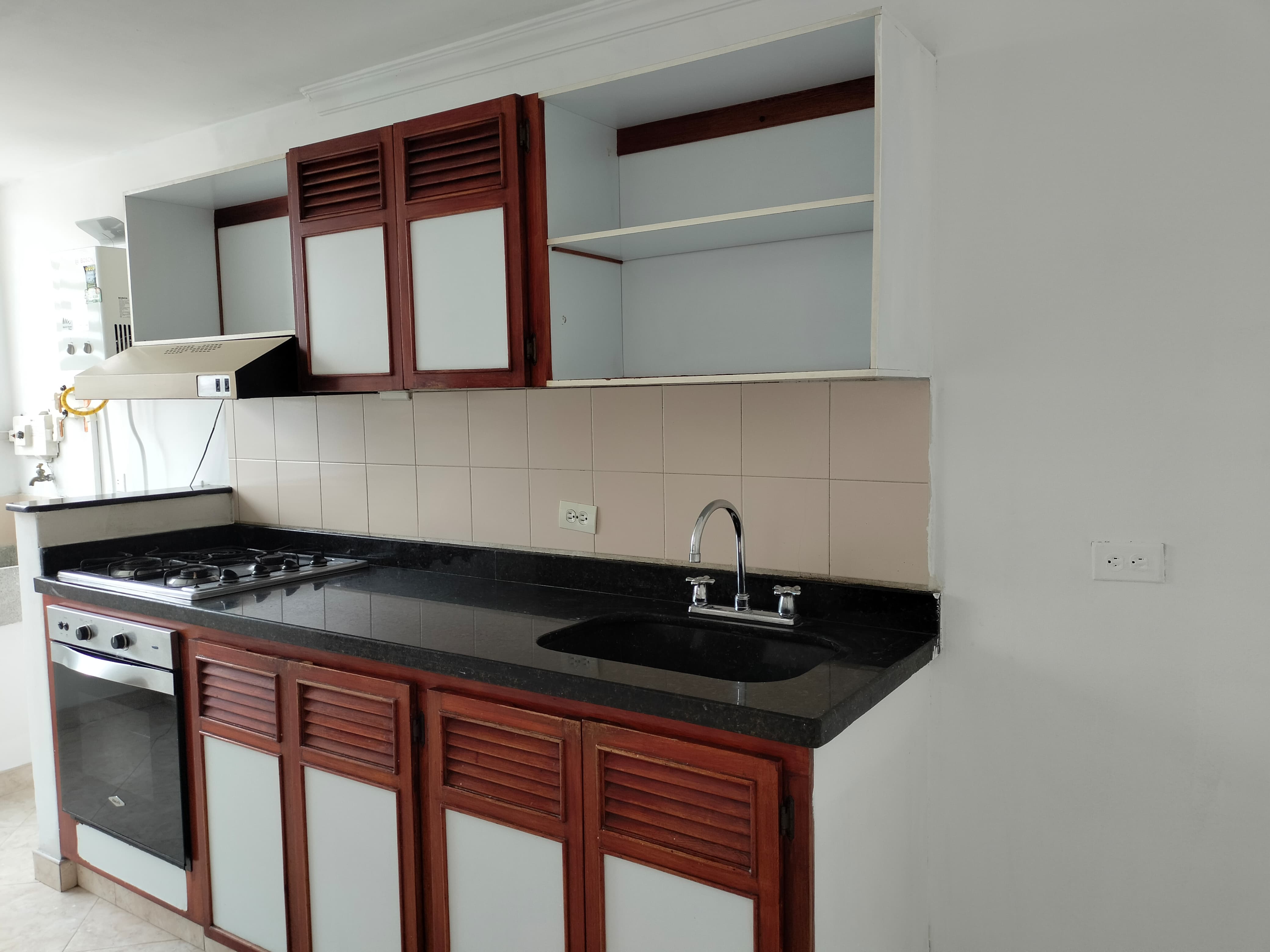 Apartamento en venta en El Poblado, Medellín · foto 5 de 14
