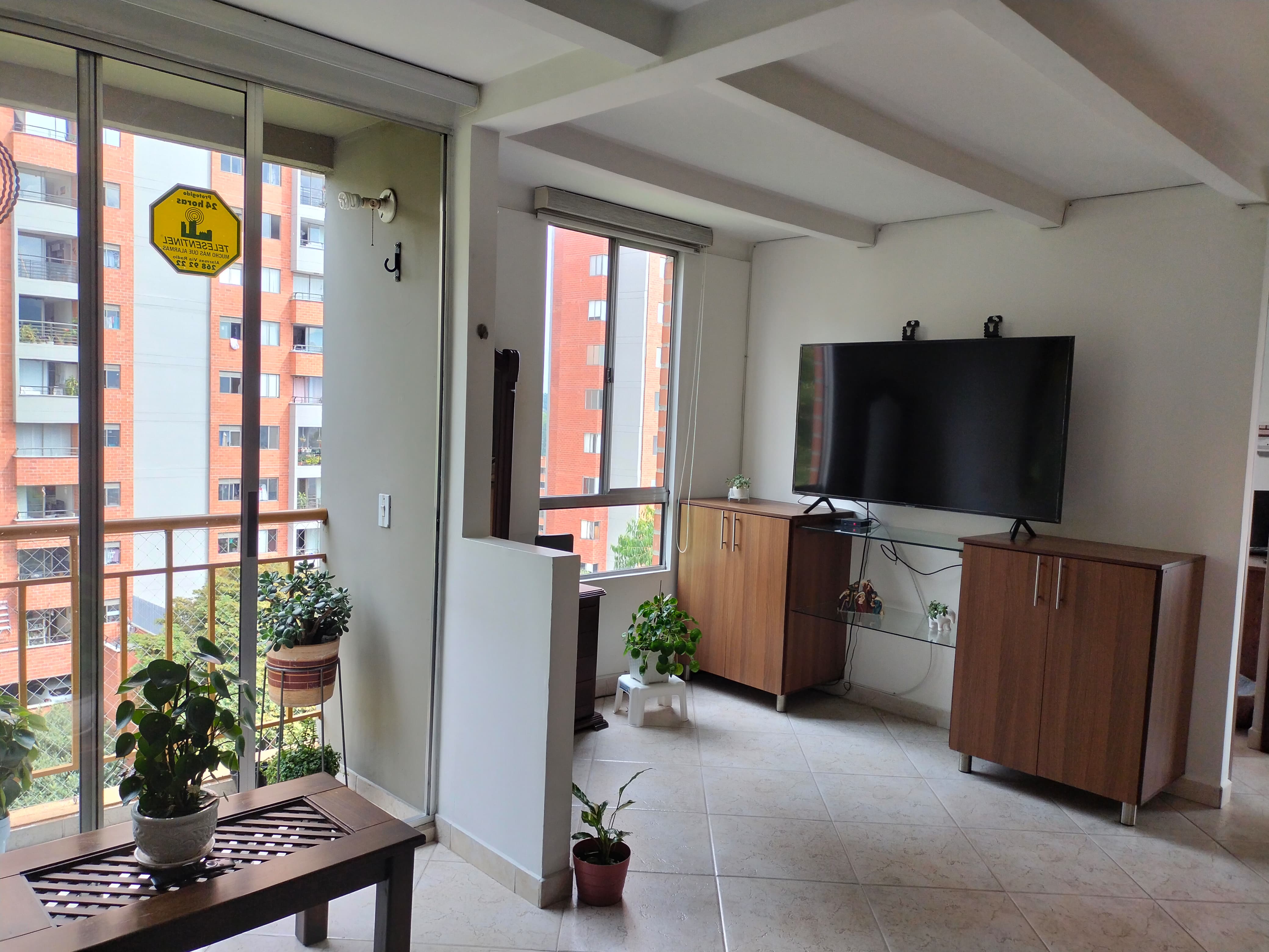 Apartamento en venta en El Poblado, Medellín · foto 2 de 12