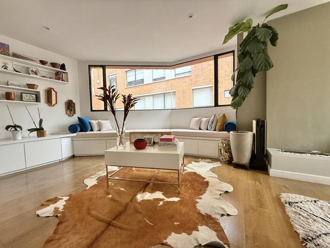 Apartamento de 3 alcobas en venta en El Refugio, Bogotá, 248 m² · foto 4 de 8