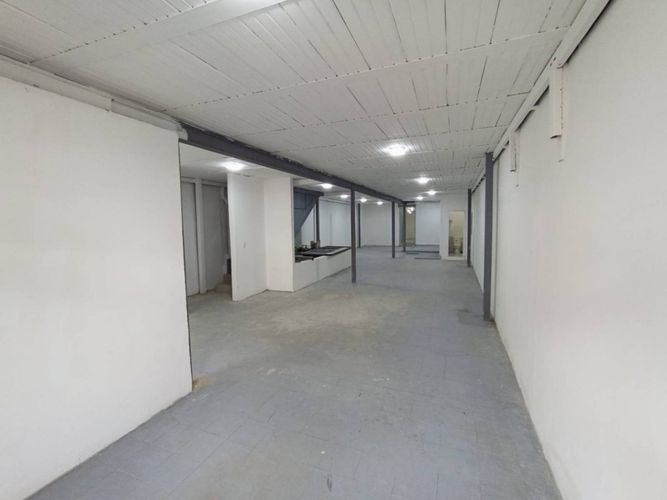 Bodega en arriendo en Cristo Rey, Medellín, 155 m² · foto 4 de 14