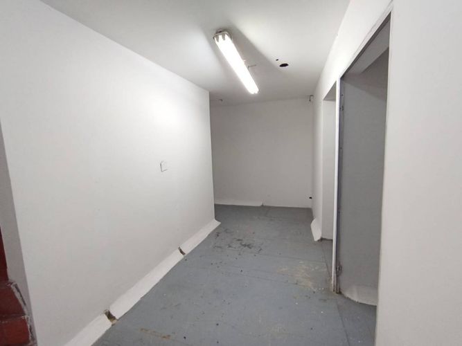 Bodega en arriendo en Cristo Rey, Medellín, 155 m² · foto 13 de 14