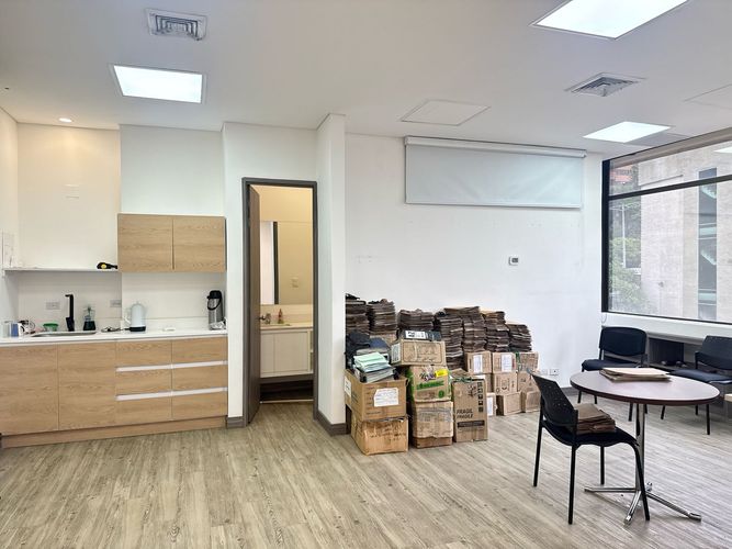 Oficina en arriendo en El Poblado, Medellín, 60 m² · foto 3 de 7