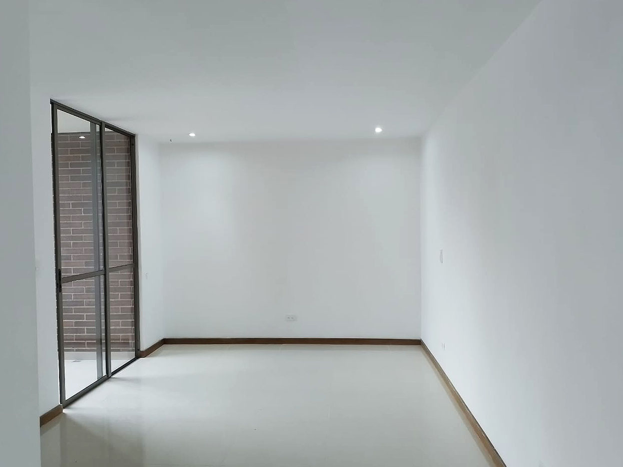 Apartamento en arriendo en El Poblado, Medellín · foto 3 de 15