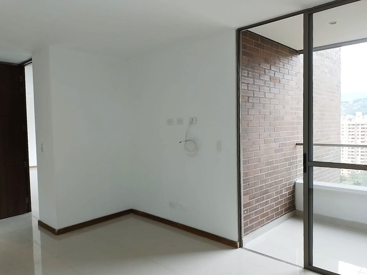 Apartamento en arriendo en El Poblado, Medellín · foto 7 de 15