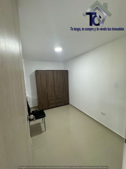 Apartamento de 3 alcobas en venta en Hsd. San Antonio De Carrizal, Girón, 60 m² · foto 5 de 9