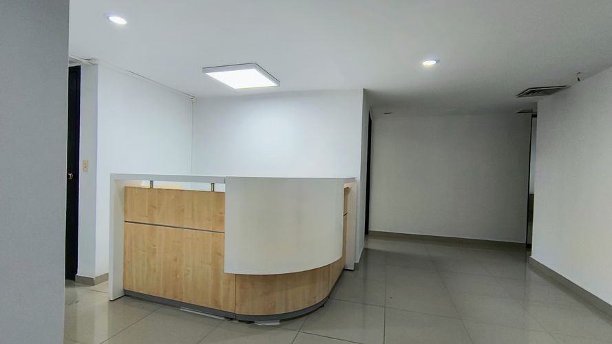 Oficina en arriendo en Mayapan Las Vegas, Cali, 55 m² · foto 4 de 9