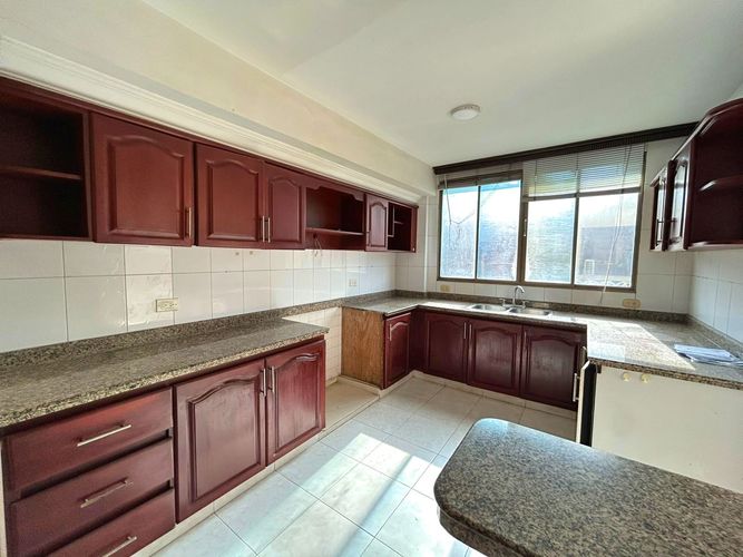 Apartamento de 3 alcobas en venta en El Castillo, Barranquilla, 238 m² · foto 3 de 24