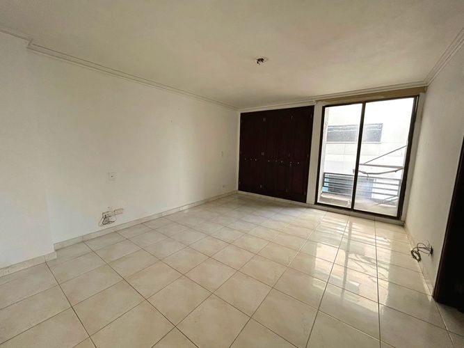 Apartamento de 3 alcobas en venta en El Castillo, Barranquilla, 238 m² · foto 16 de 24