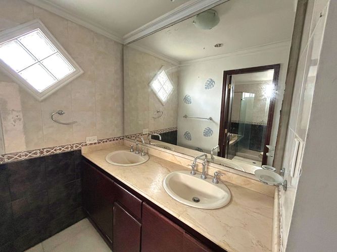 Apartamento de 3 alcobas en venta en El Castillo, Barranquilla, 238 m² · foto 23 de 24