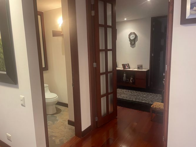 Apartamento de 3 alcobas en venta en Santa Barbara, Bogotá, 222 m² · foto 4 de 24