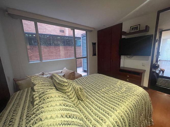 Apartamento de 3 alcobas en venta en Santa Barbara, Bogotá, 222 m² · foto 12 de 24