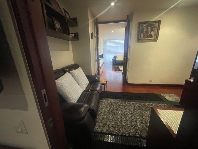 Apartamento de 3 alcobas en venta en Santa Barbara, Bogotá, 222 m² · foto 14 de 24
