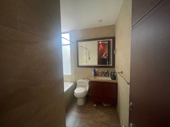 Apartamento de 3 alcobas en venta en Santa Barbara, Bogotá, 222 m² · foto 22 de 24