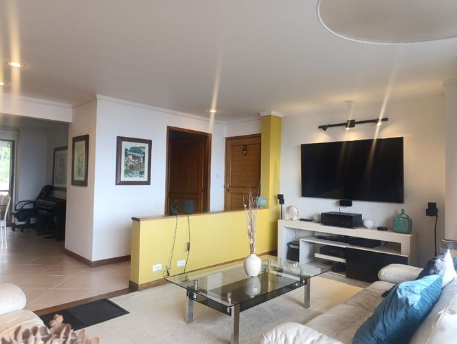 Apartamento de 3 alcobas en arriendo en El Poblado, Medellín, 160 m² · foto 5 de 18