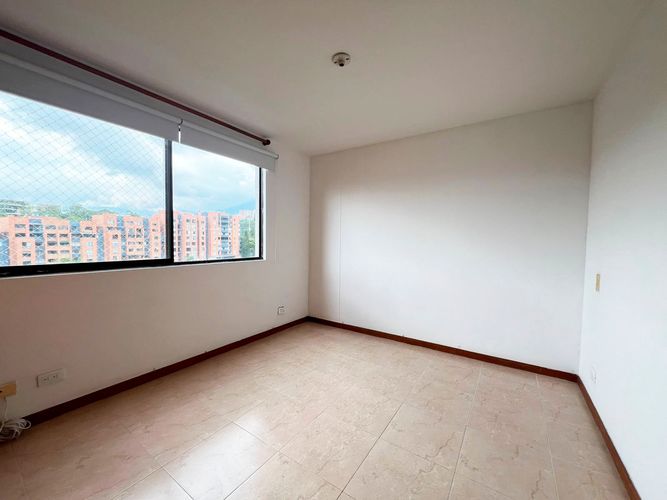 Apartamento de 3 alcobas en arriendo en El Poblado, Medellín, 115 m² · foto 9 de 19