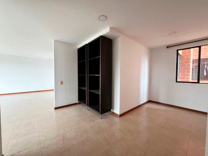 Apartamento de 3 alcobas en arriendo en El Poblado, Medellín, 115 m² · foto 14 de 19