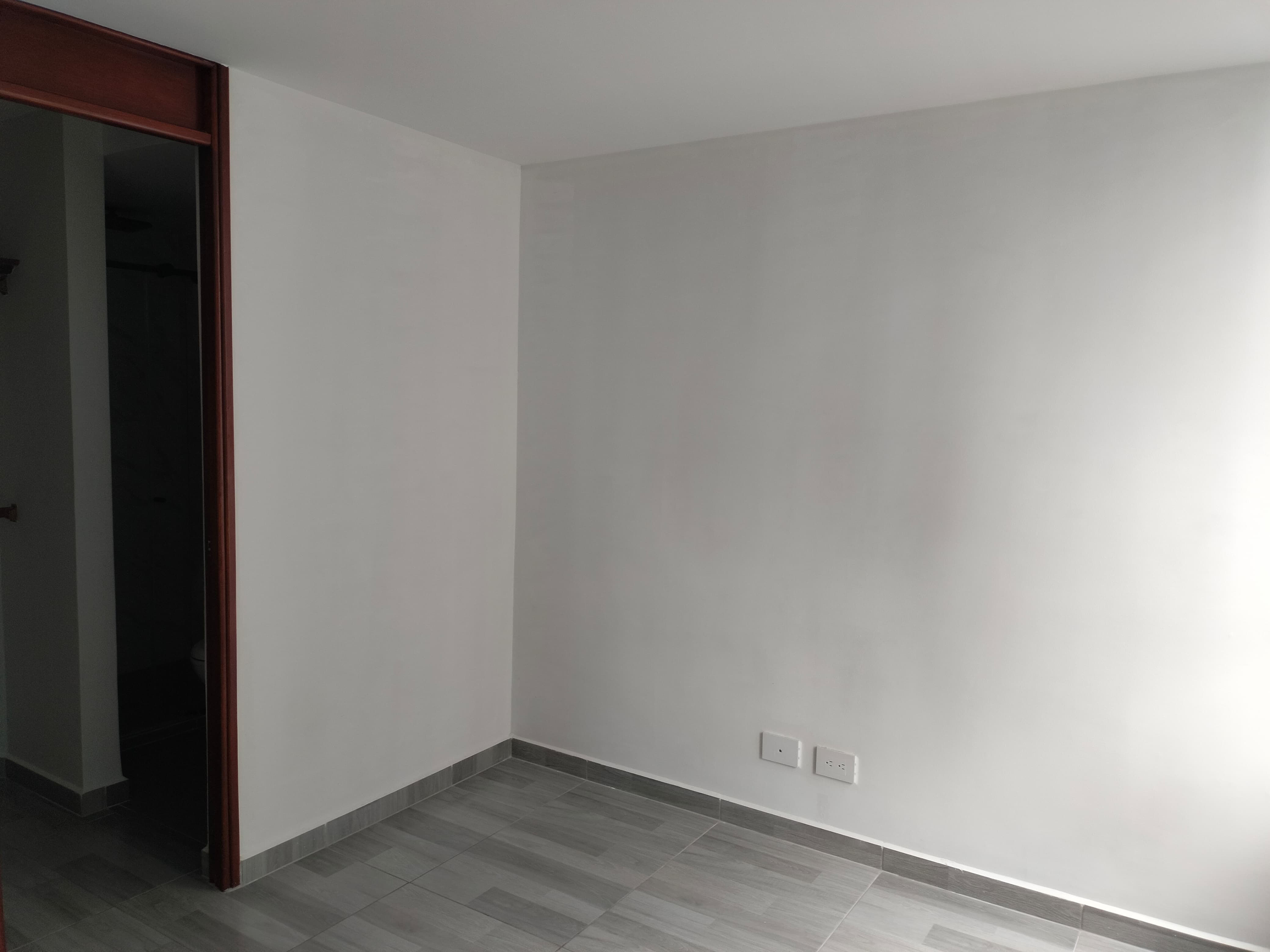 Apartamento en arriendo en El Poblado, Medellín · foto 3 de 16