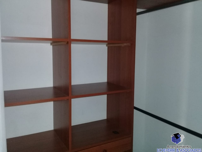 Casa de 3 alcobas en venta en La Cuenca, Envigado, 160 m² · foto 2 de 15