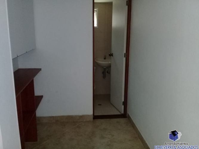 Casa de 3 alcobas en venta en La Cuenca, Envigado, 160 m² · foto 6 de 15