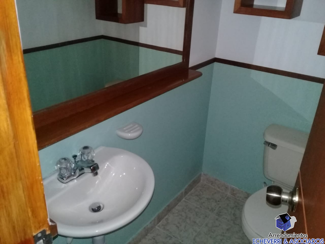 Casa de 3 alcobas en venta en La Cuenca, Envigado, 160 m² · foto 9 de 15