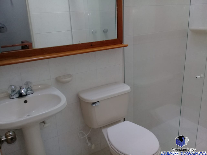 Casa de 3 alcobas en venta en La Cuenca, Envigado, 160 m² · foto 11 de 15