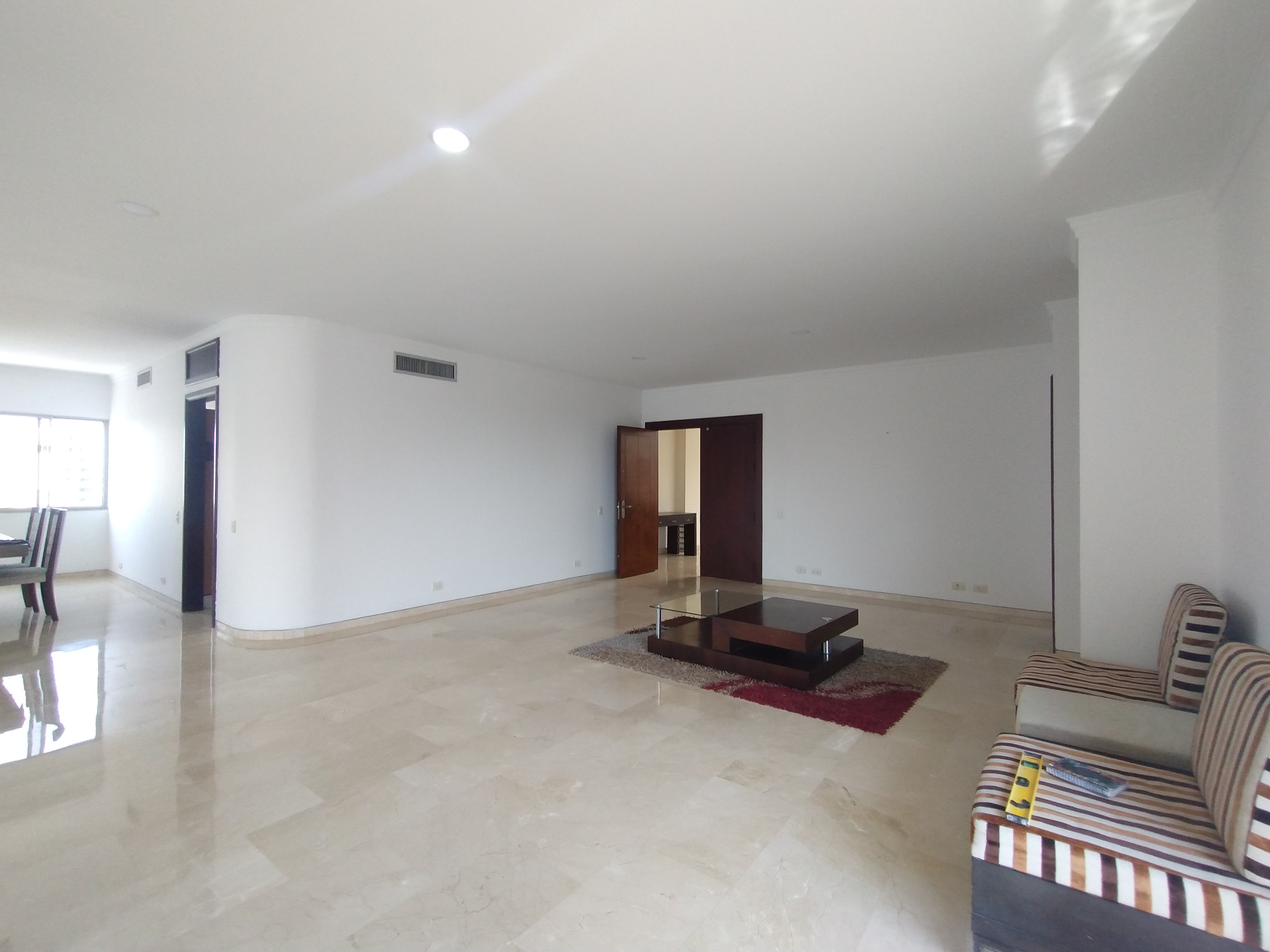Apartamento en arriendo en El Castillo, Barranquilla · foto 2 de 20