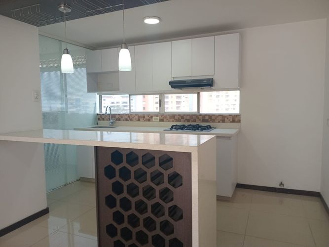 Apartamento de 3 alcobas en venta en La Florida, Medellín, 117 m² · foto 6 de 20