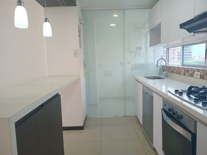 Apartamento de 3 alcobas en venta en La Florida, Medellín, 117 m² · foto 8 de 20